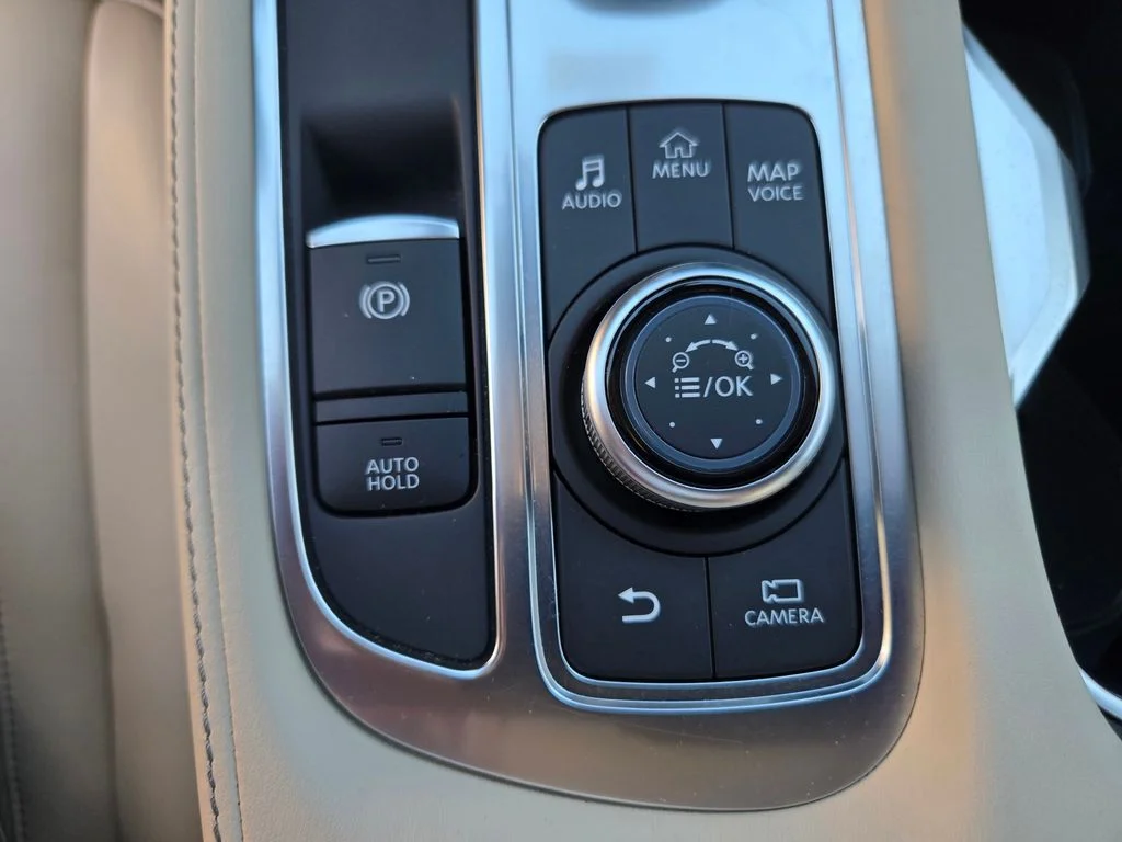 Used 2023 Majestic INFINITI LUXE image 20