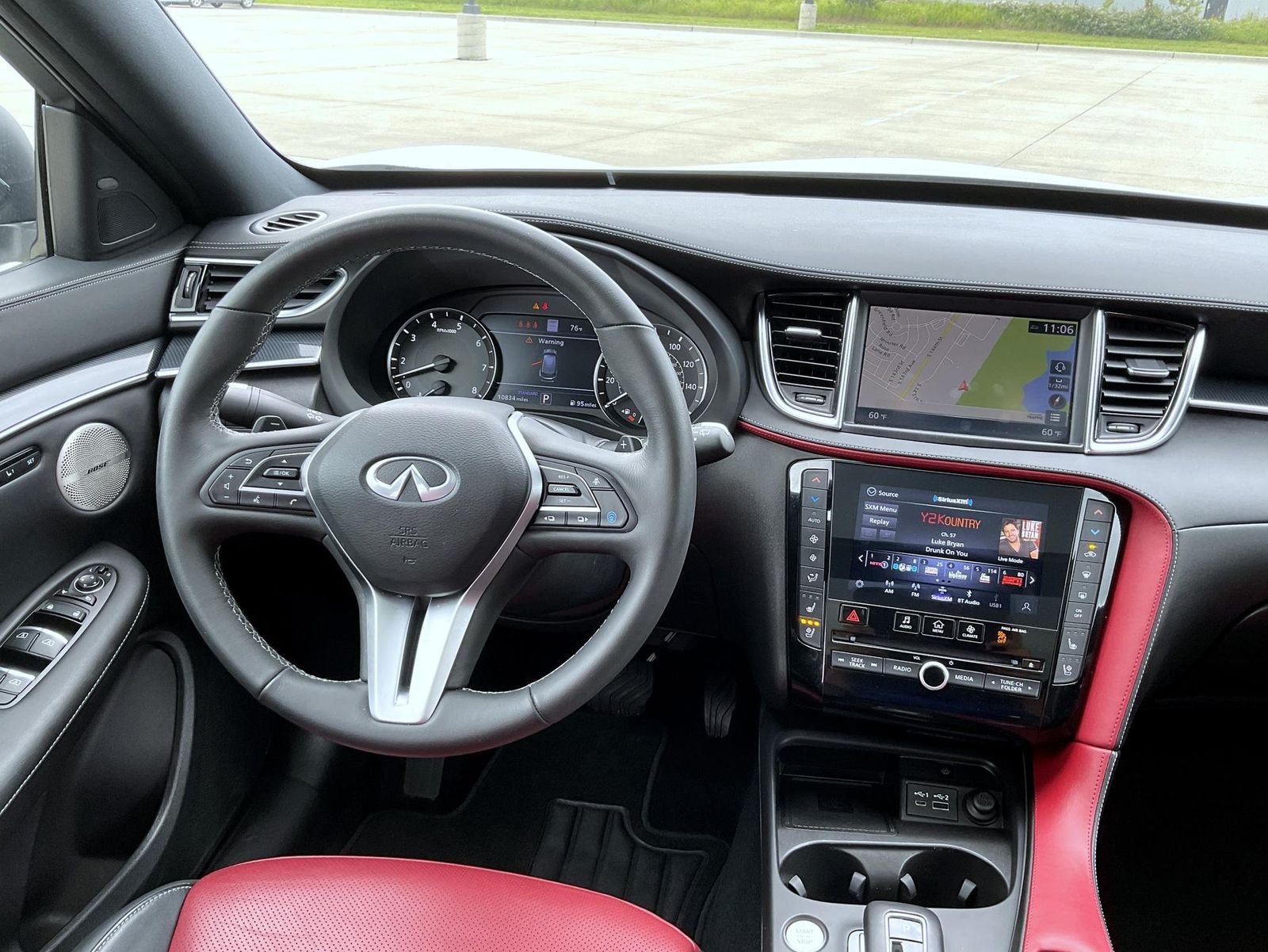 Used 2025 White INFINITI SPORT image 14