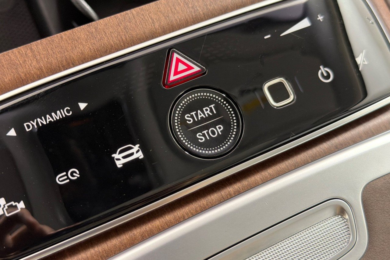 Used 2024 Twilight Blue Metallic Mercedes-Benz EQS 450+ image 21