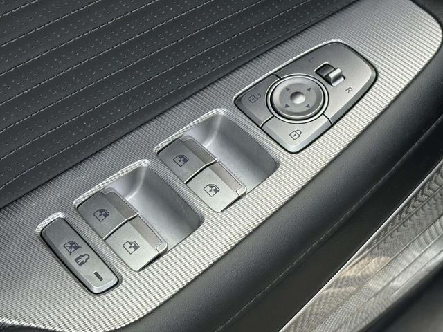 Used 2024 Silver Hyundai Calligraphy image 27