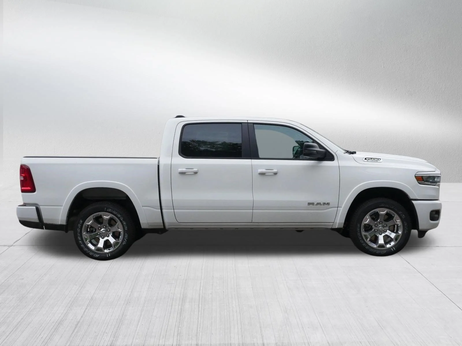 New 2026 Bright White Clear-Coat Exterior Paint RAM Big Horn image 8
