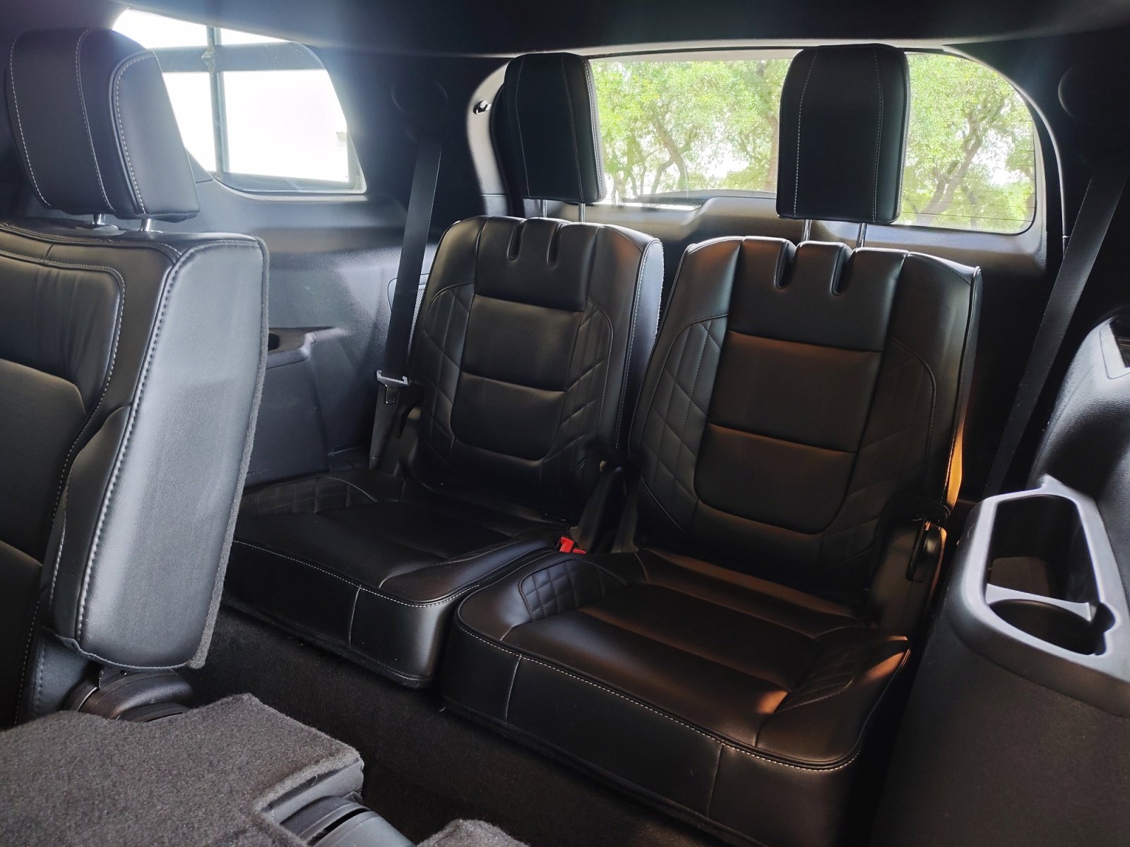 Used 2017 Blue Jeans Metallic Ford Platinum image 27