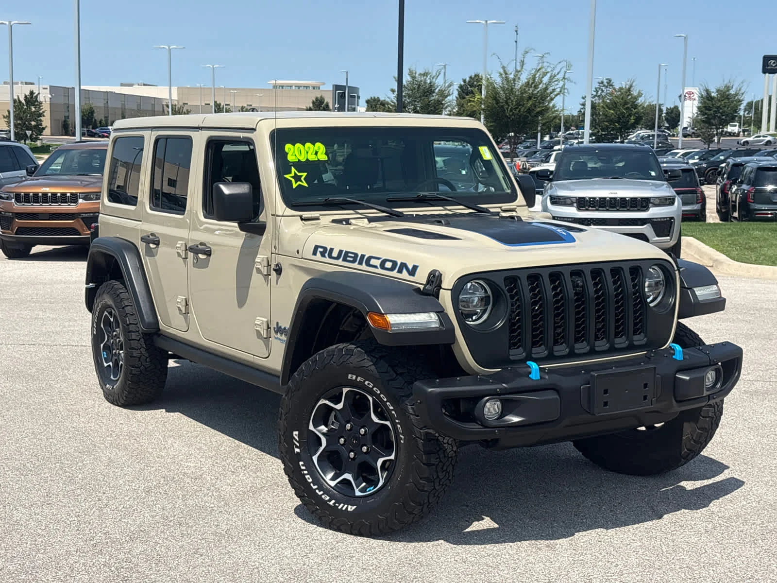 Used 2022 Jeep Wrangler Unlimited Rubicon 4XE with VIN 1C4JJXR68NW236529 for sale in Kansas City