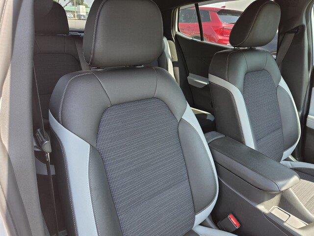 Used 2024 Summit White Buick Preferred image 29