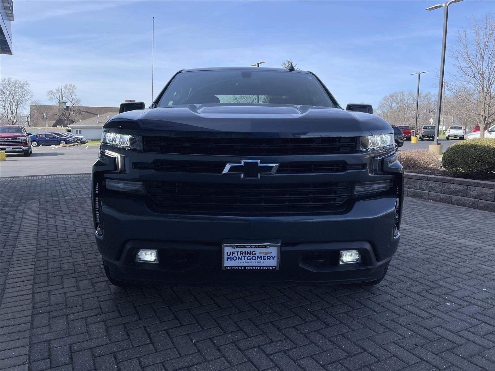 Used 2022 Shadow Gray Metallic Chevrolet RST image 8