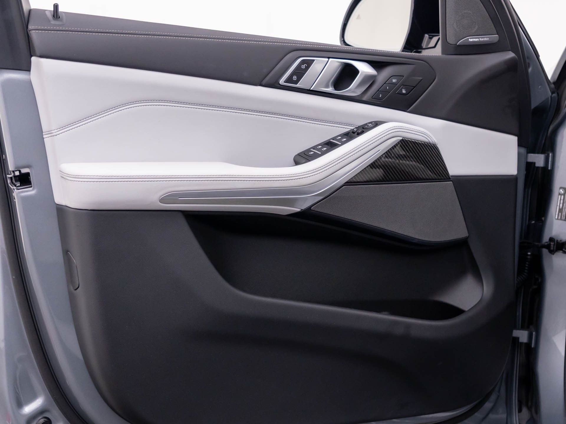 Certified Used 2025 Skyscraper Grey Metallic BMW M60i image 14