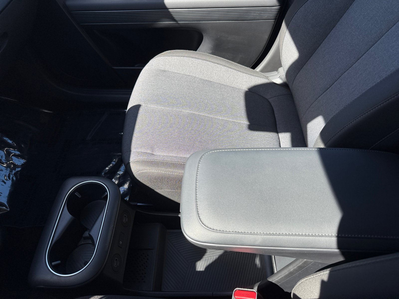 Used 2024 Cyber Gray Hyundai SEL image 14
