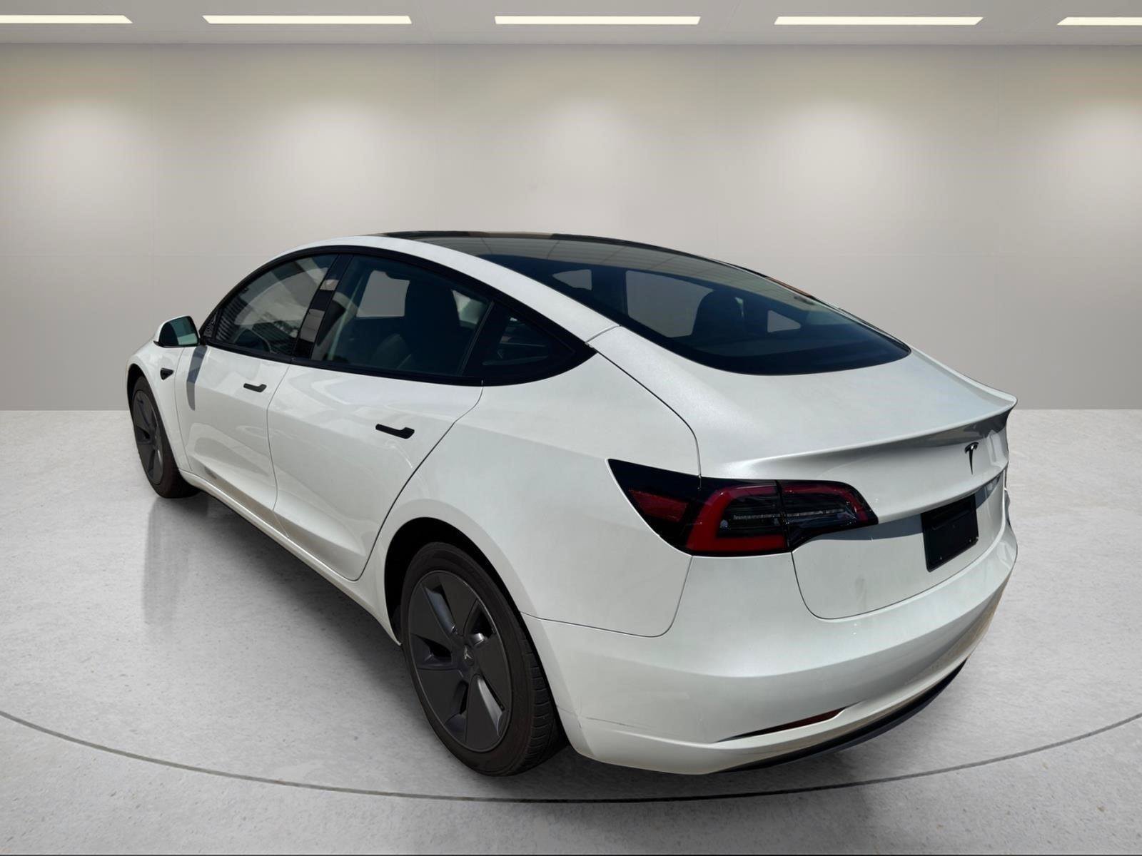 Used 2023  Tesla  image 22