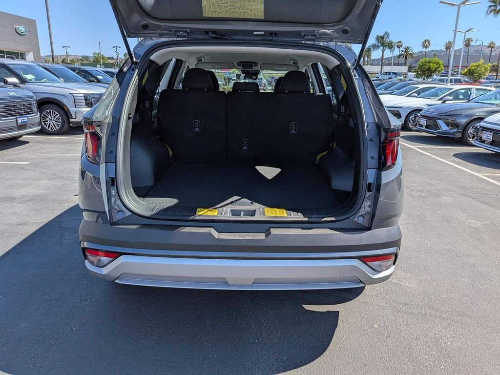 New 2026 Gray Hyundai SE image 32