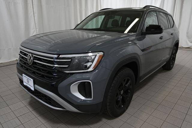 New 2026 Gray Volkswagen 2.0T Peak Edition image 17