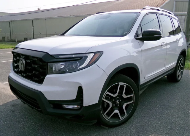 2023 Honda Passport Elite
