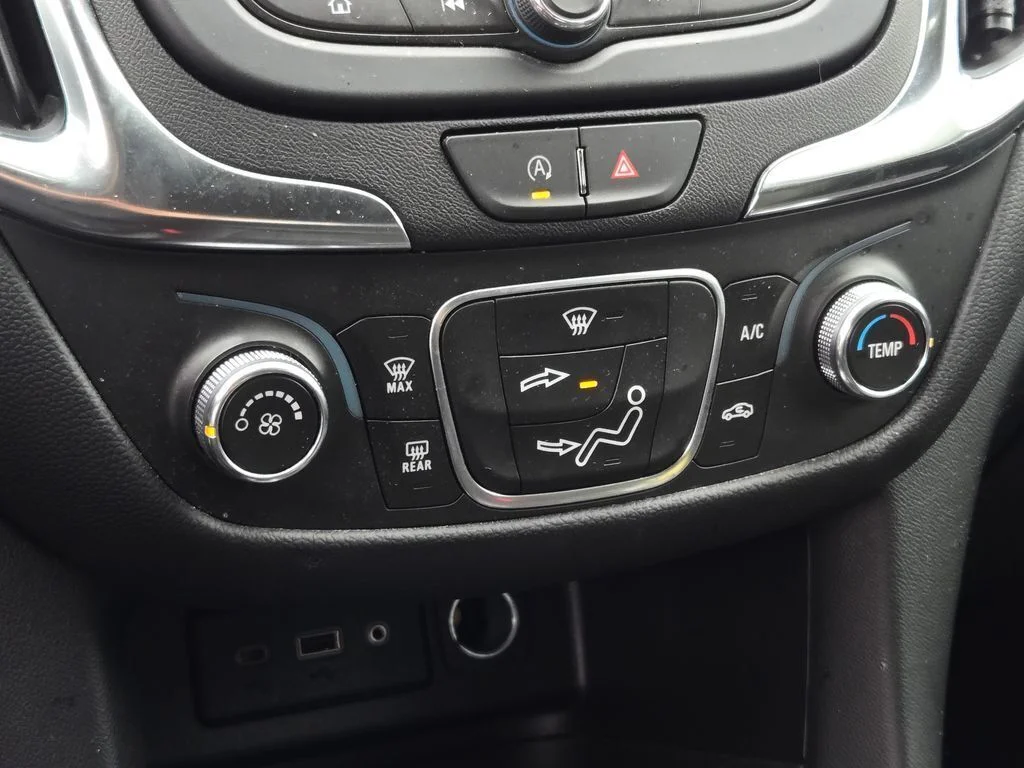 Used 2024 Summit White Chevrolet LT image 26