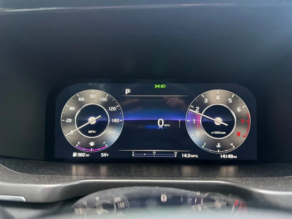 Used 2023 Glacial White Pearl Kia SX image 19