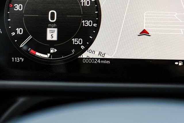 New 2026 Woolstone Green Land Rover S image 24