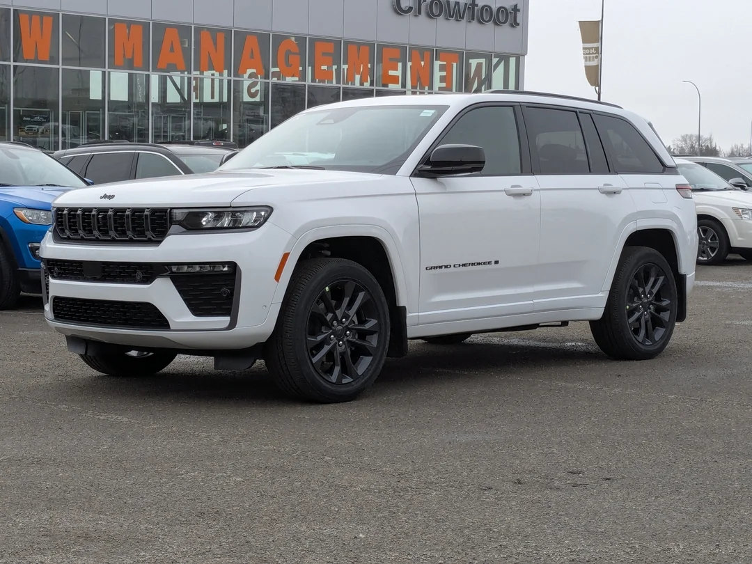 New 2026 White Jeep Limited Reserve - - 4x4 - Panoramic Sunroof - Nappa Leather - Ventilated Seats & More! image 4