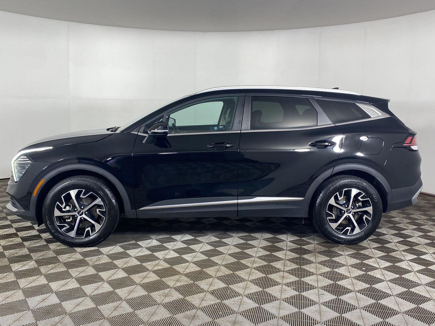 Used 2024 Ebony Black Kia EX image 9