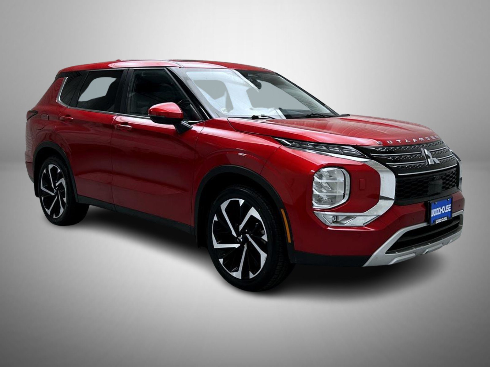 Used 2023 Red Mitsubishi SE image 3