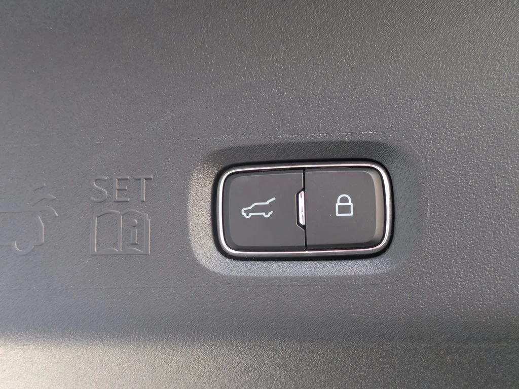 2025 Ford Expedition Platinum - Photo 14