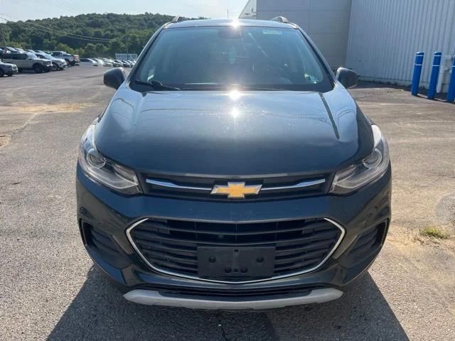 Used 2018 Gray Chevrolet LT image 11
