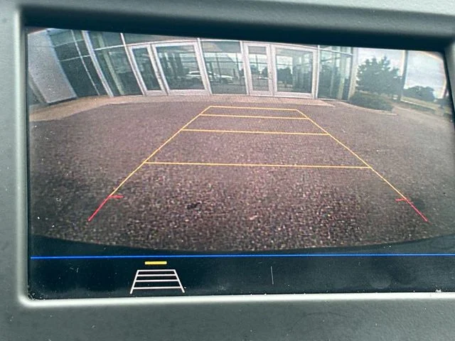 Used 2020 Gray Chevrolet LT image 27