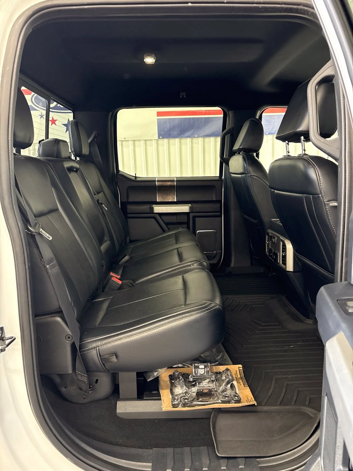 Used 2022 White Ford Lariat image 17