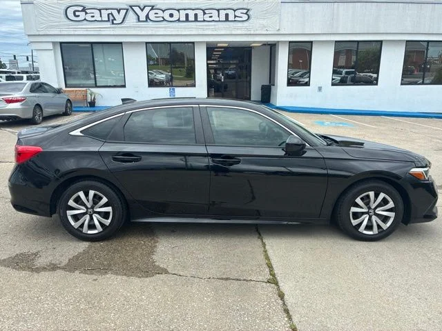 Certified Used 2022 Crystal Black Pearl Honda LX image 10