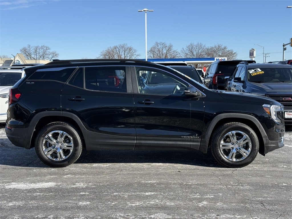 2022 GMC TERRAIN - Image 8