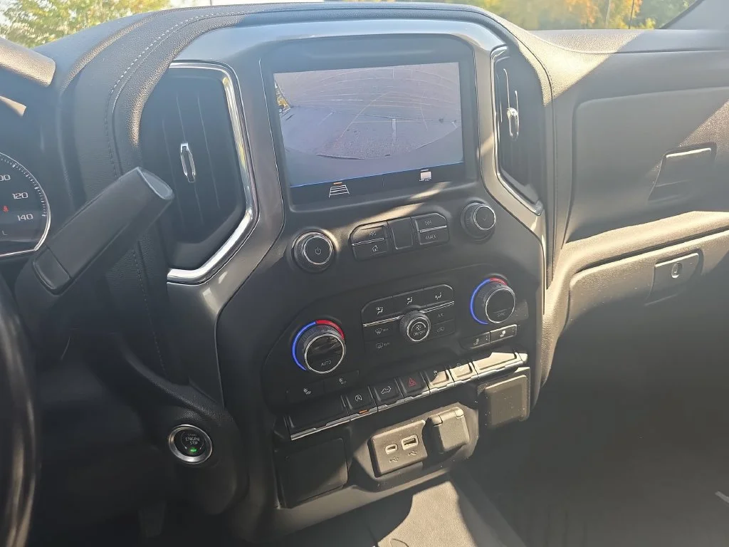 2021 Chevrolet Silverado 1500 RST - Photo 15