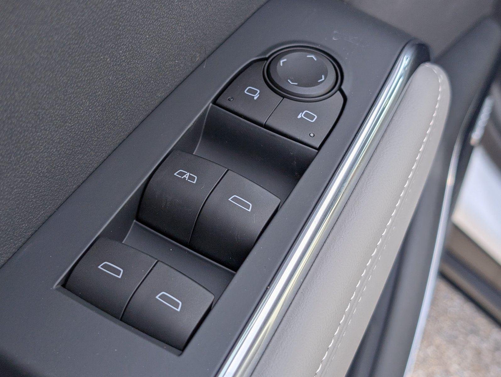 2026 GMC Acadia Elevation - Photo 14