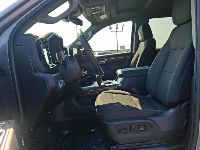 New 2026 Sterling Metallic GMC Elevation image 12