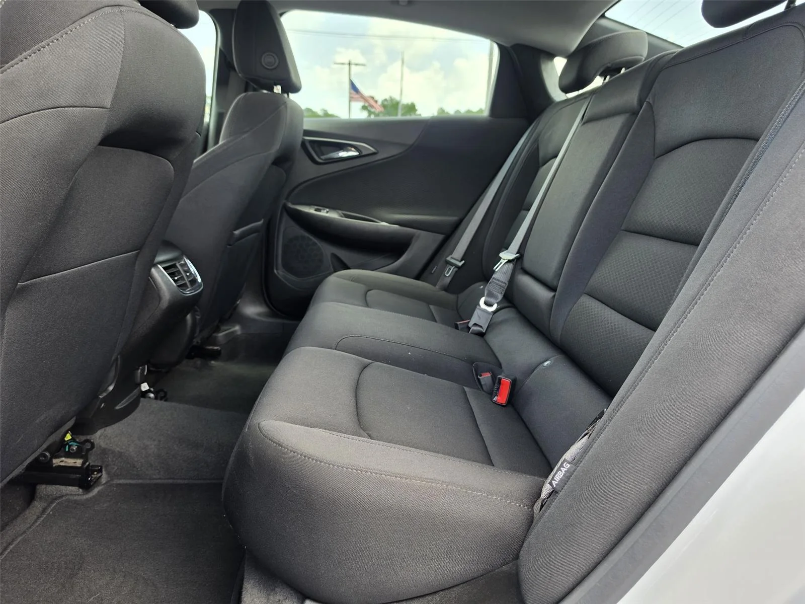 Used 2024 Summit White Chevrolet LT image 20