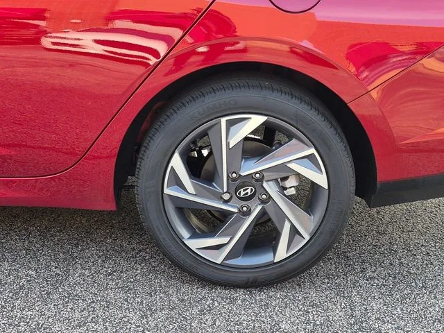 Certified Used 2025 Red Hyundai SEL Sport image 27