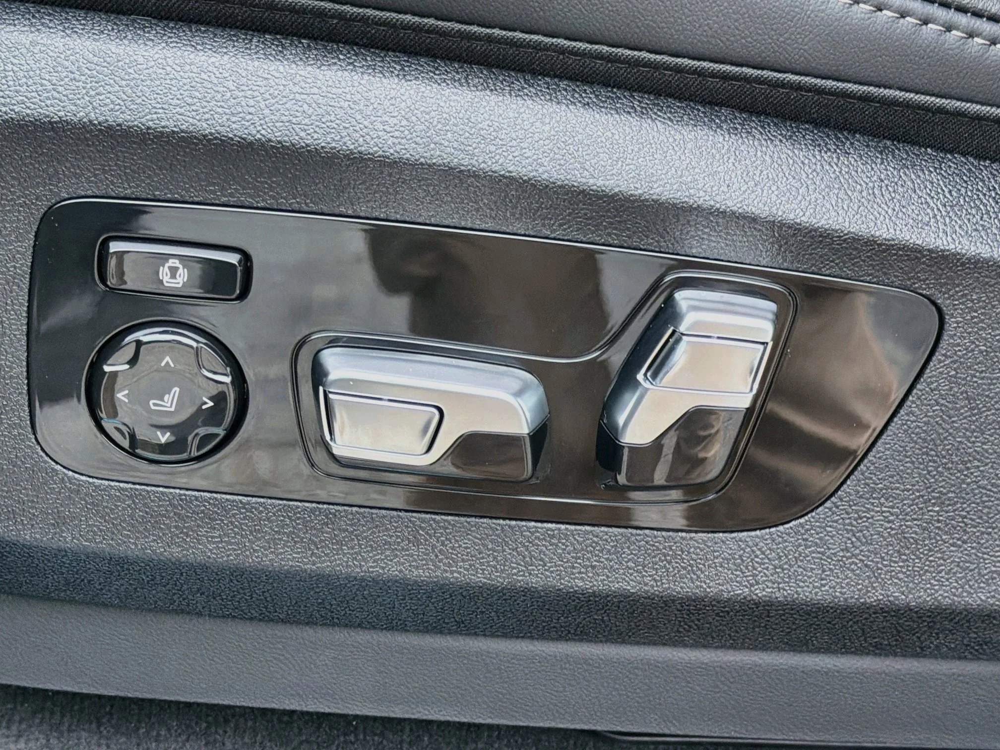 New 2027 Skyscraper Grey Metallic BMW xDrive40i image 27