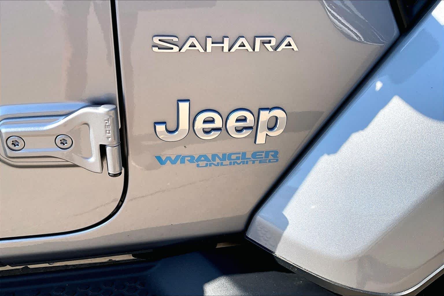 Used 2021 Billet Silver Metallic Clearcoat Jeep Unlimited Sahara image 29