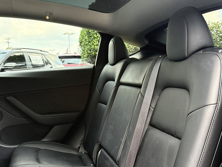 Used 2021 Midnight Silver Metallic Tesla Long Range image 10