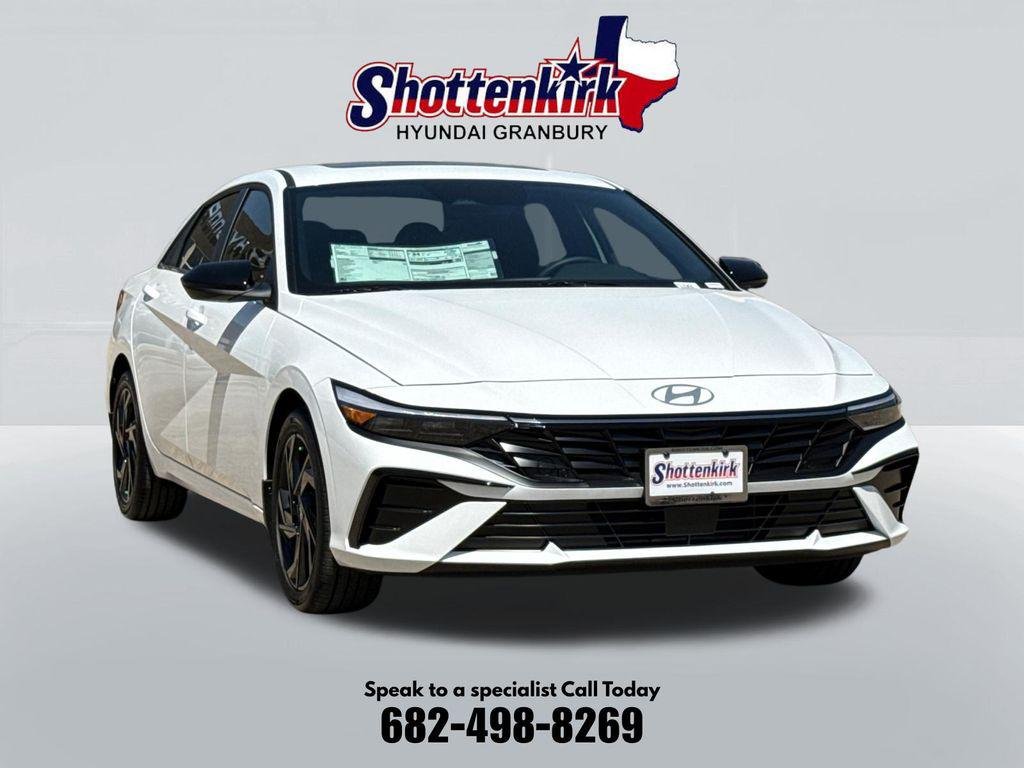 New 2026 White Hyundai SEL Sport Premium image 3