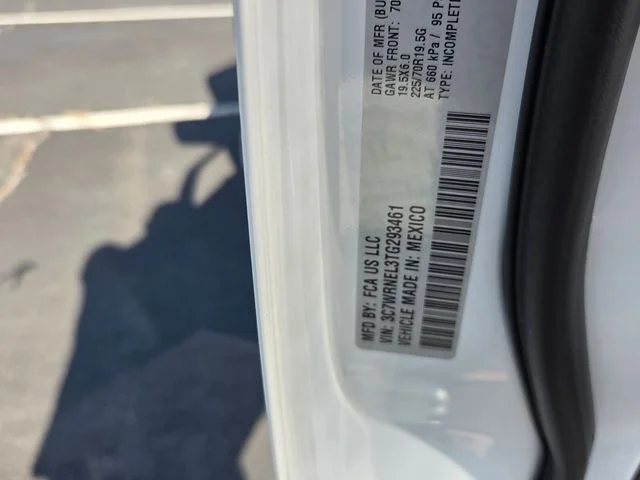 New 2026 Bright White Clear-Coat Exterior Paint RAM Tradesman image 25