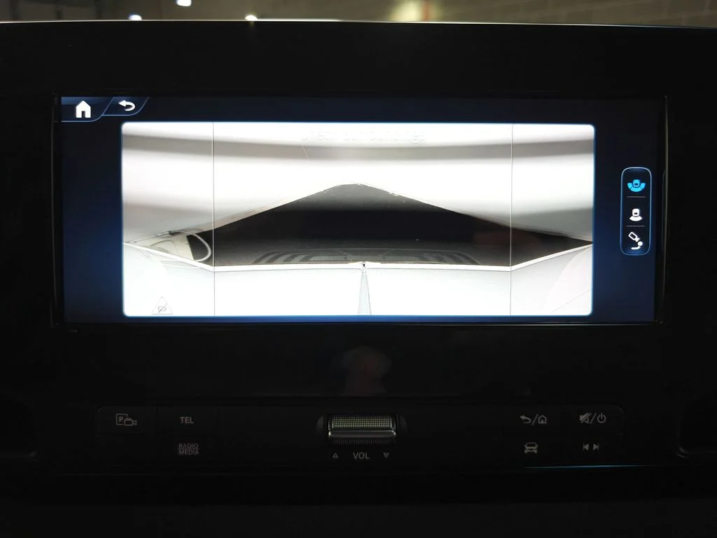 Used 2026  Mercedes-Benz Cargo 144 WB image 17