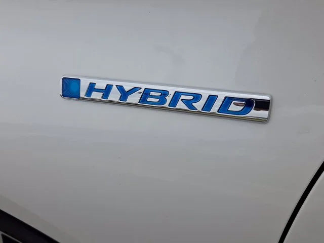Used 2021 White Honda EX-L image 5
