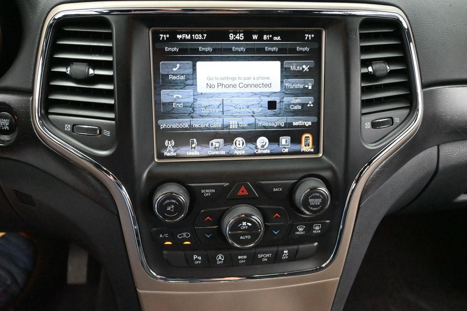 Used 2016  Jeep  image 20