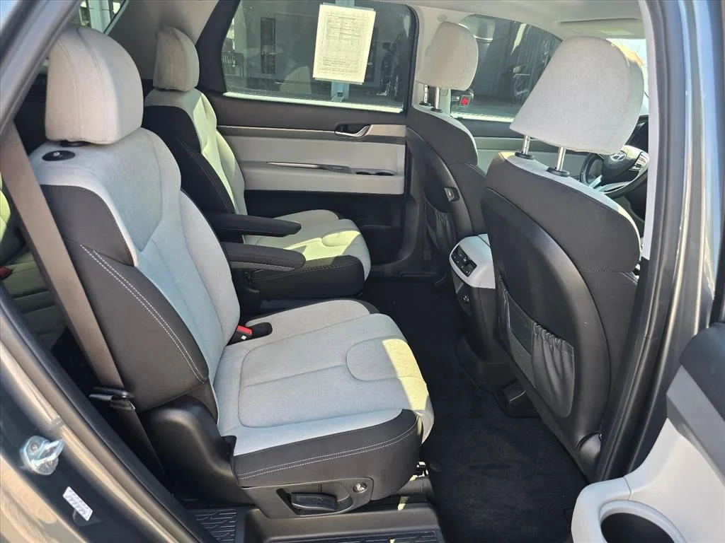 Used 2021 Gray Hyundai SEL image 12
