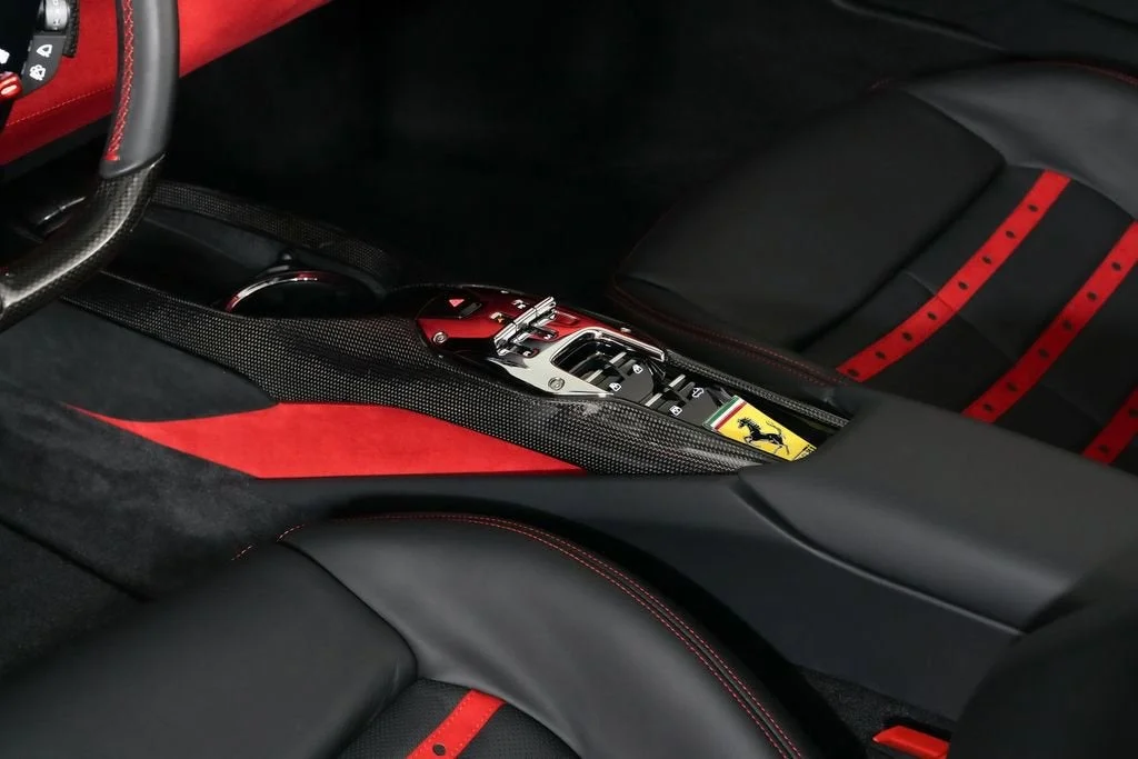 Used 2025 Rosso Mugello Ferrari Base image 21