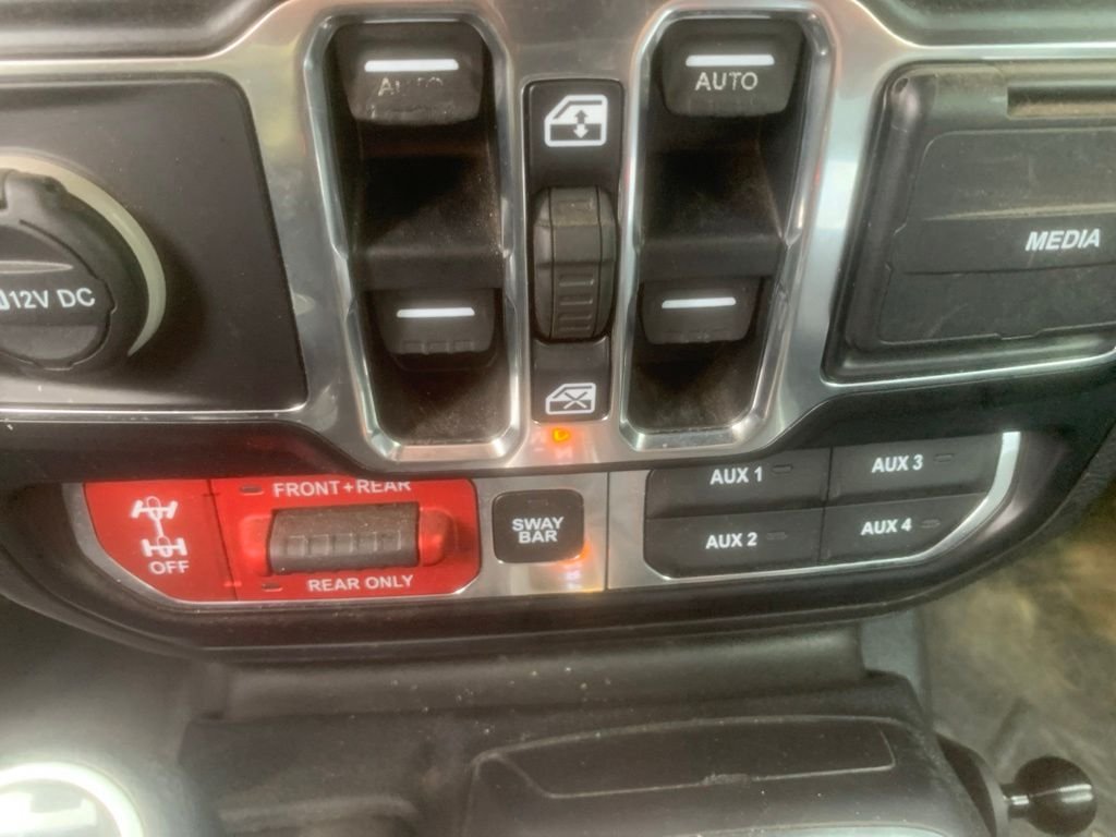 Used 2019 Granite Crystal Metallic Clearcoat Jeep Unlimited Rubicon image 20