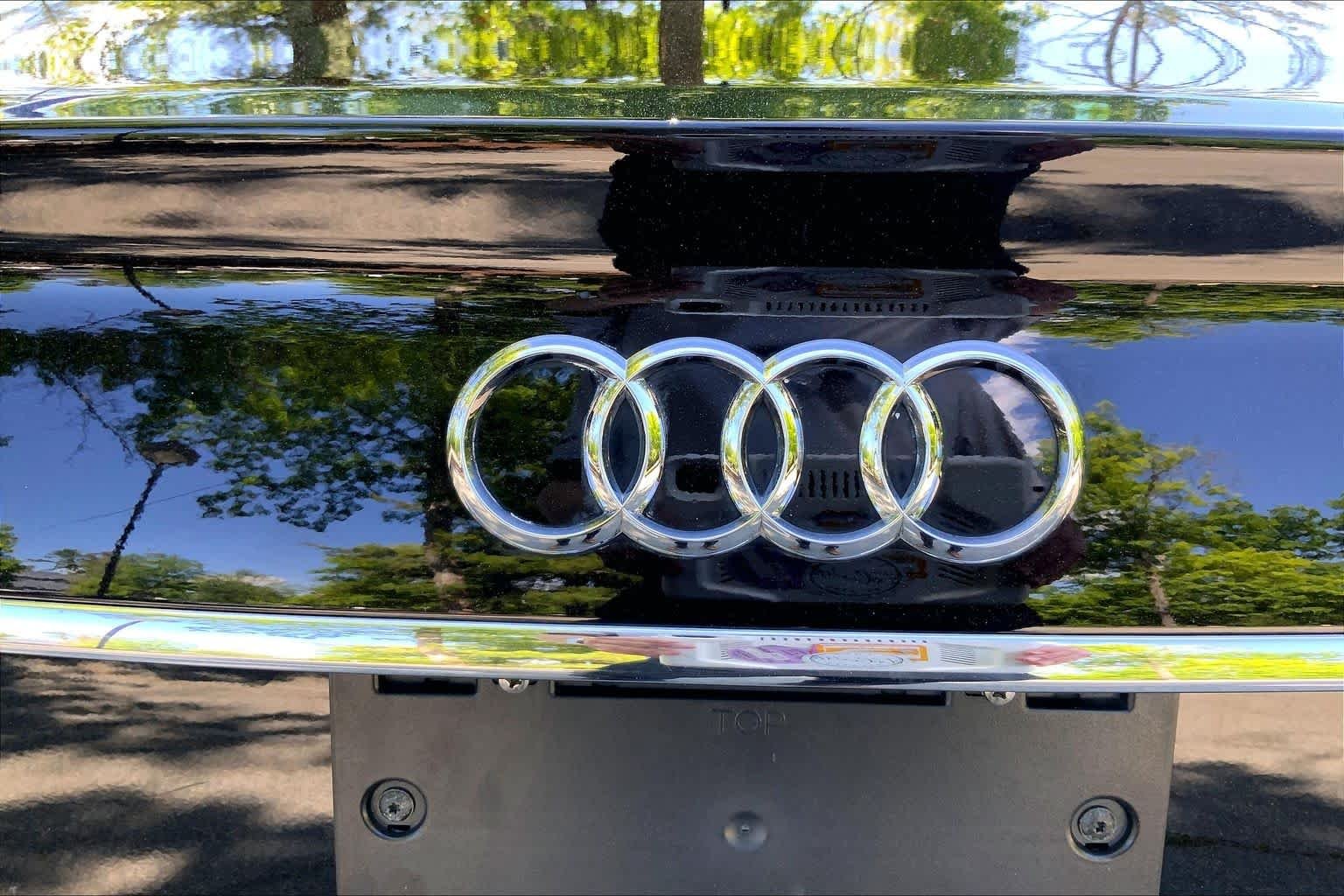 Used 2022 Brilliant Black Audi Premium image 30