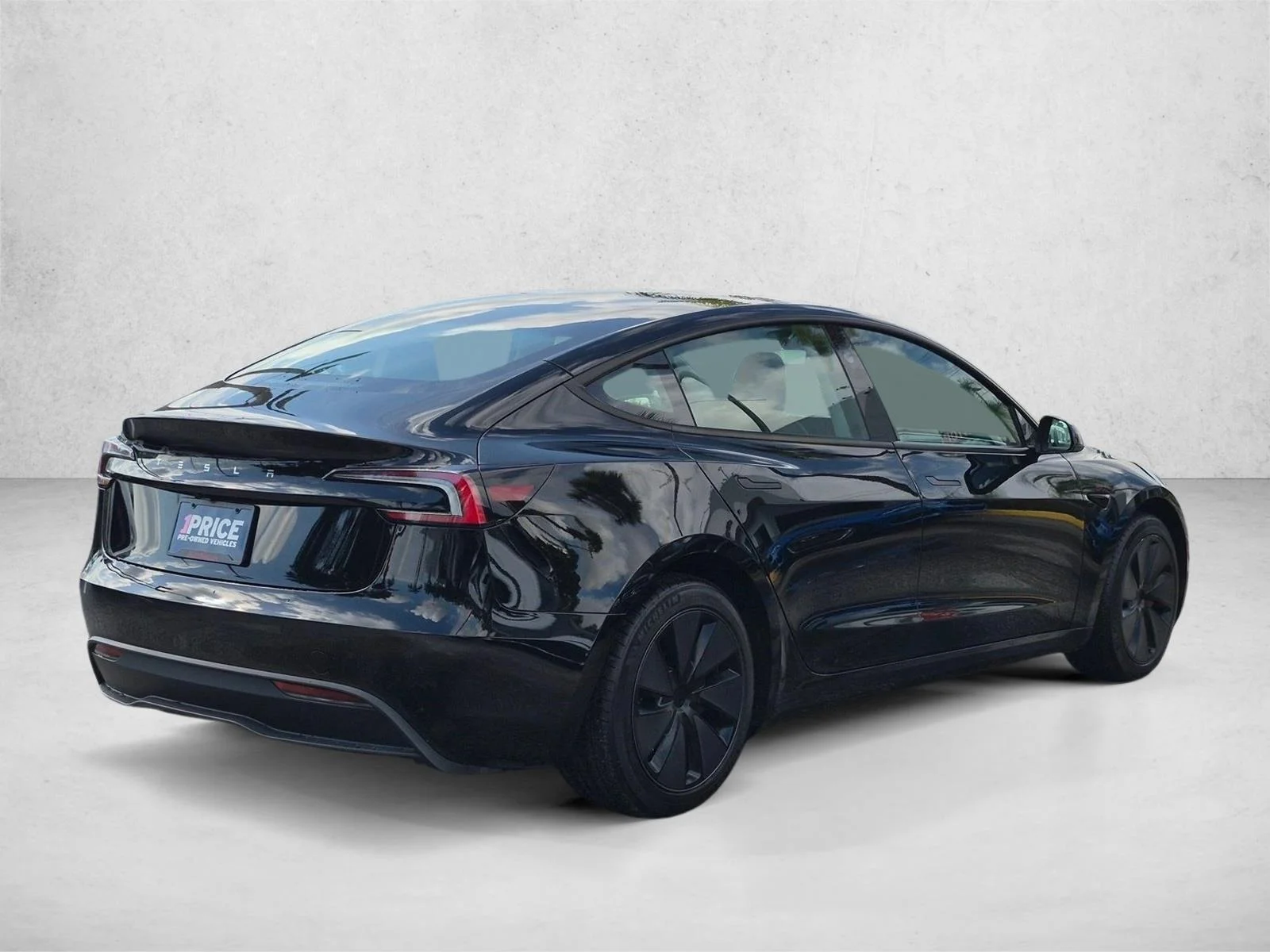 Used 2025 Diamond Black Tesla Standard image 5
