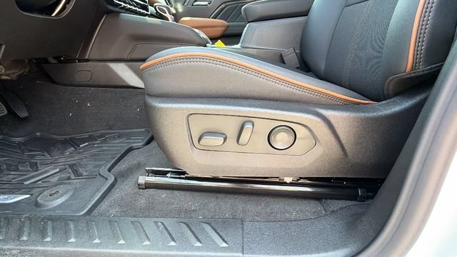 2026 GMC Canyon AT4 - Photo 18