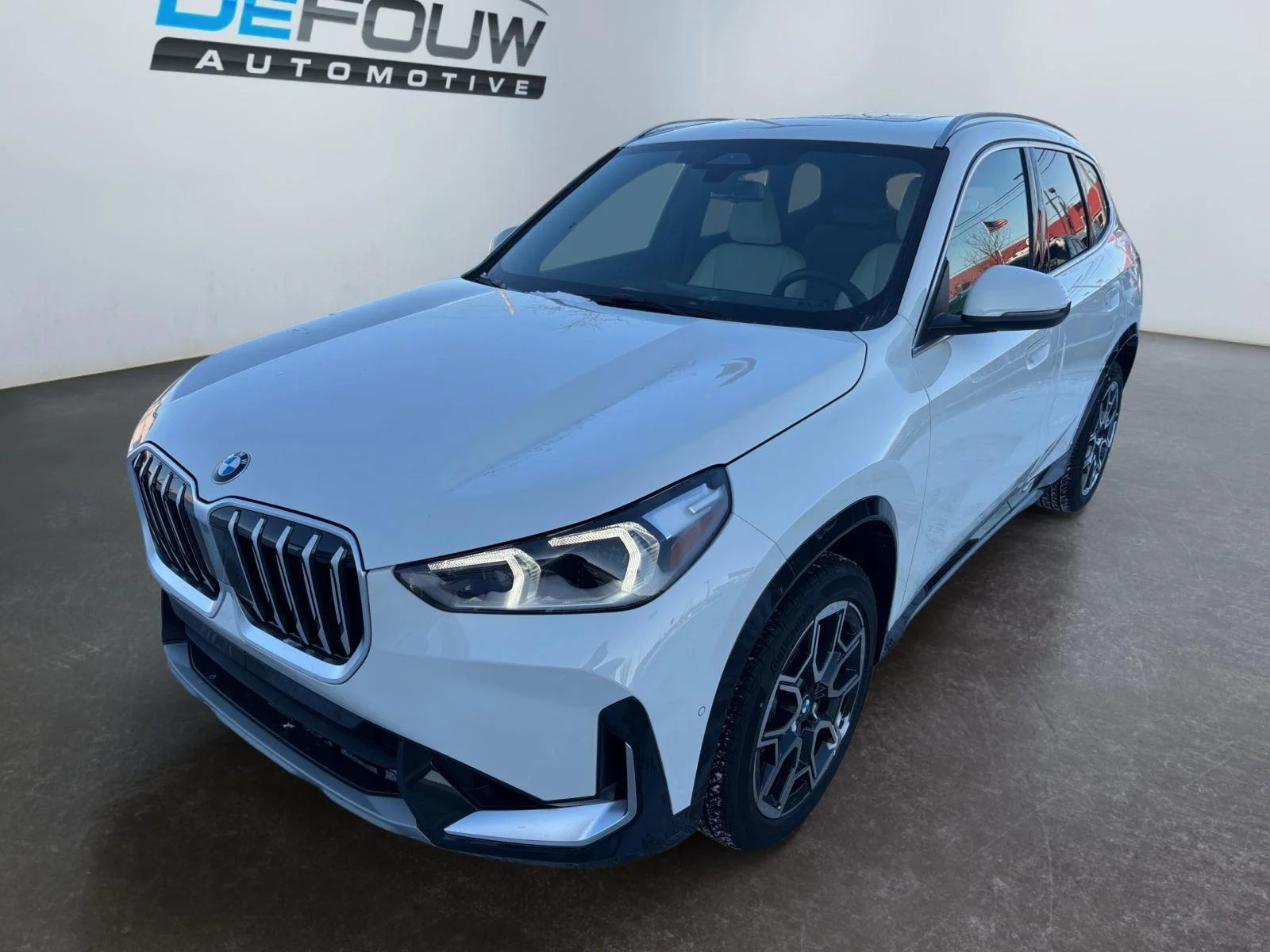New 2026 Alpine White BMW xDrive28i image 9