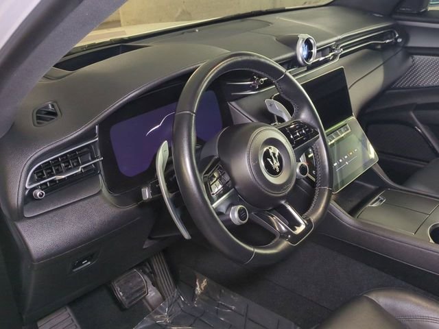 Used 2023 Bianco Maserati GT image 14