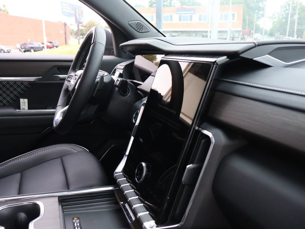 2026 GMC Acadia Denali - Photo 9