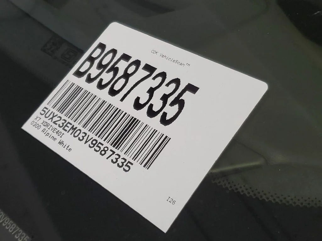 New 2027 White BMW xDrive40i image 27